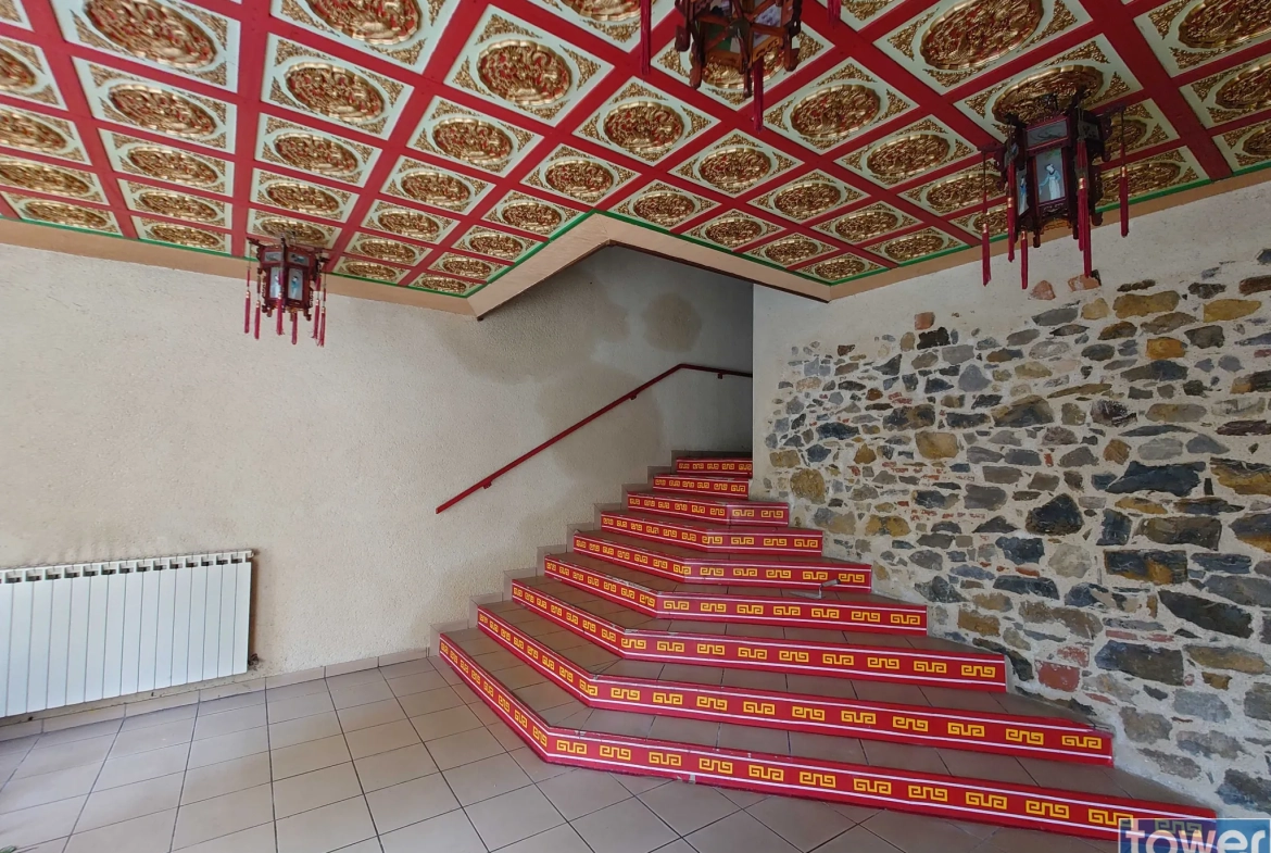 Immeuble à rénover de 350 m² à Villefranche de Rouergue 