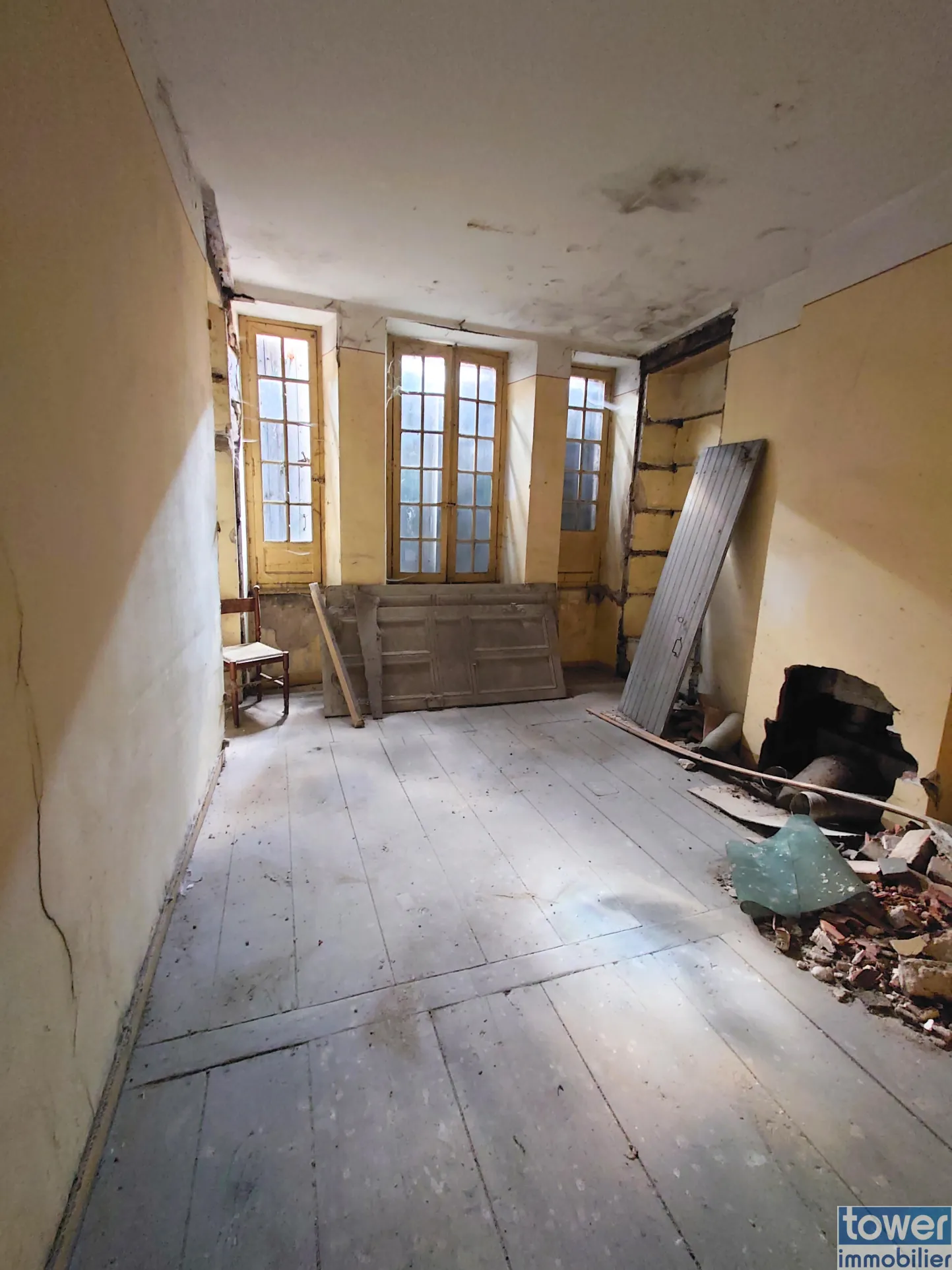 Immeuble à rénover de 350 m² à Villefranche de Rouergue 