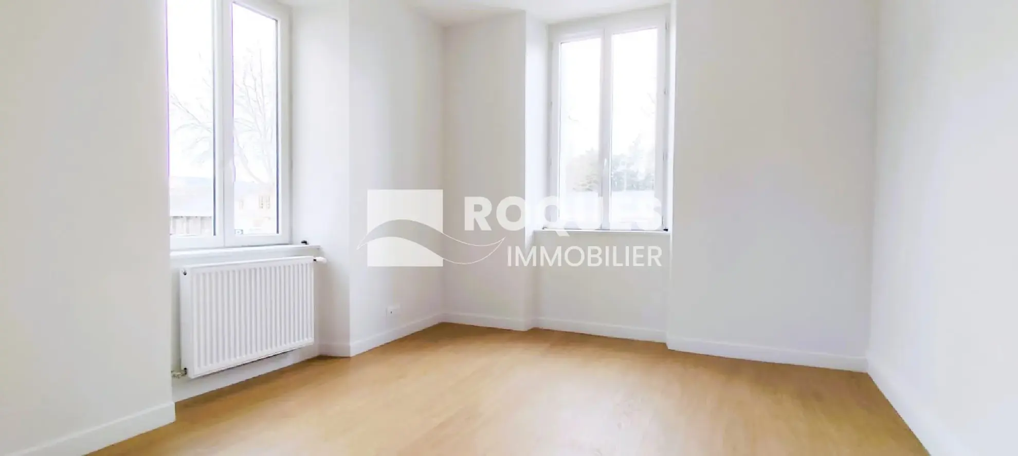 Appartement T3 rénové à Millau avec caves et galetas, situé près de la gare 