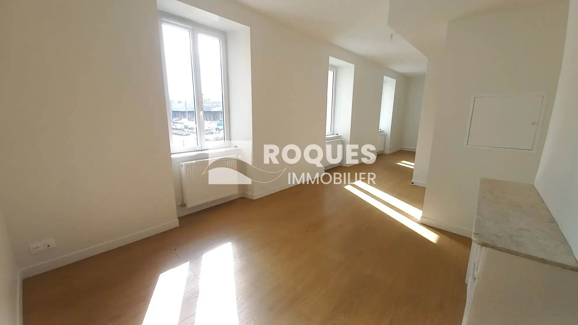 Appartement T3 rénové à Millau avec caves et galetas, situé près de la gare 