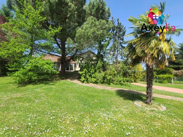Maison 4 chambres avec grand terrain à Saint-Romain-la-Motte, proche Roanne