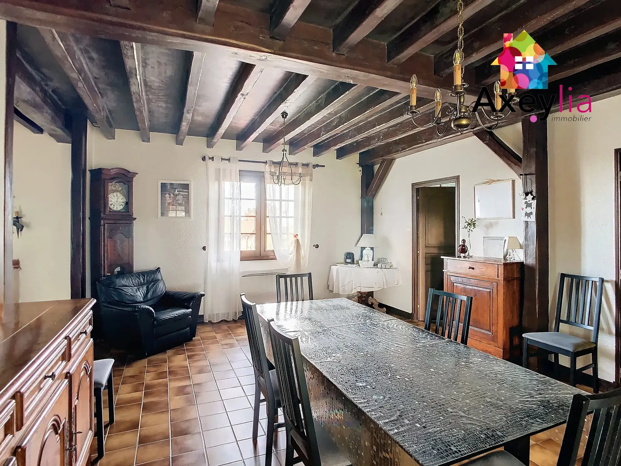 Maison 4 chambres avec grand terrain à Saint-Romain-la-Motte, proche Roanne 