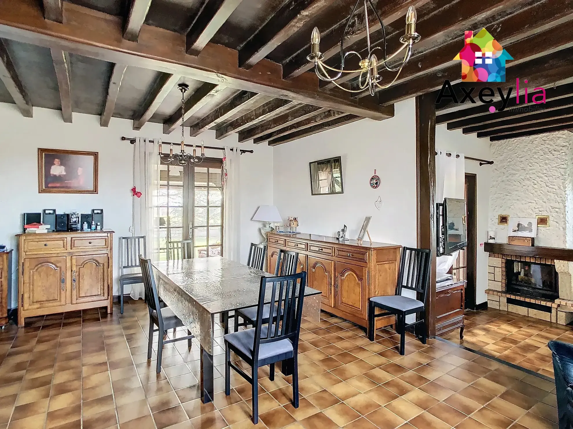 Maison 4 chambres avec grand terrain à Saint-Romain-la-Motte, proche Roanne 