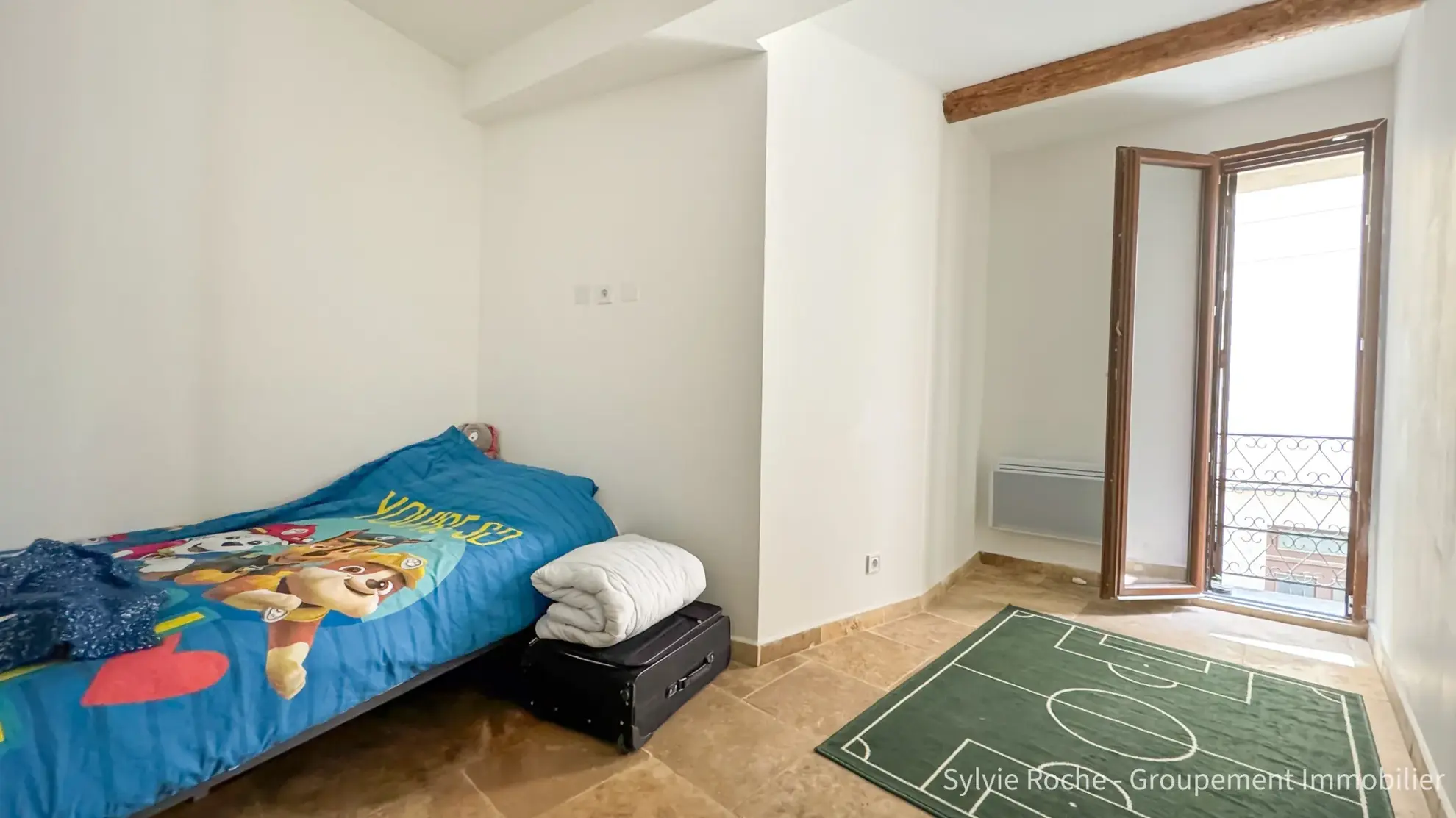 Immeuble de rapport rénové à Orange en centre-ville, 2 logements à vendre 