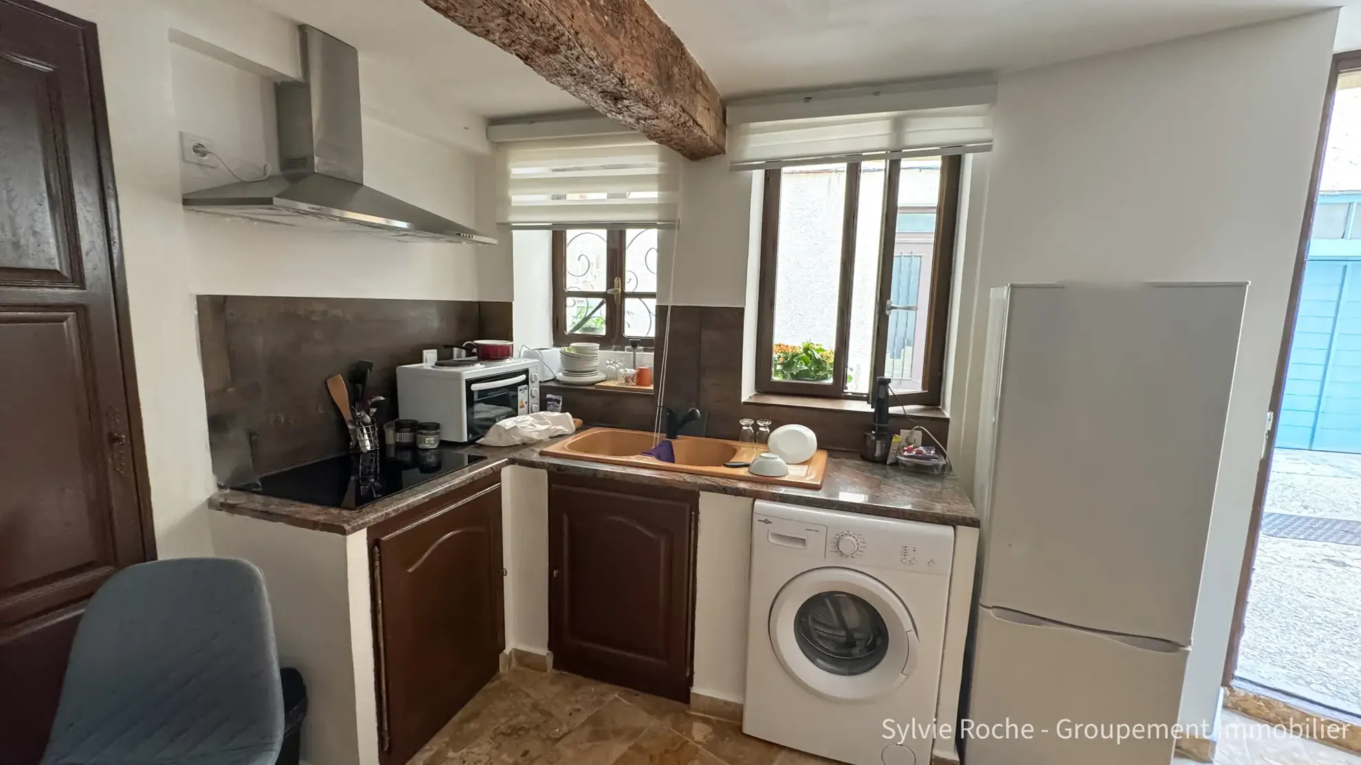 Immeuble de rapport rénové à Orange en centre-ville, 2 logements à vendre 