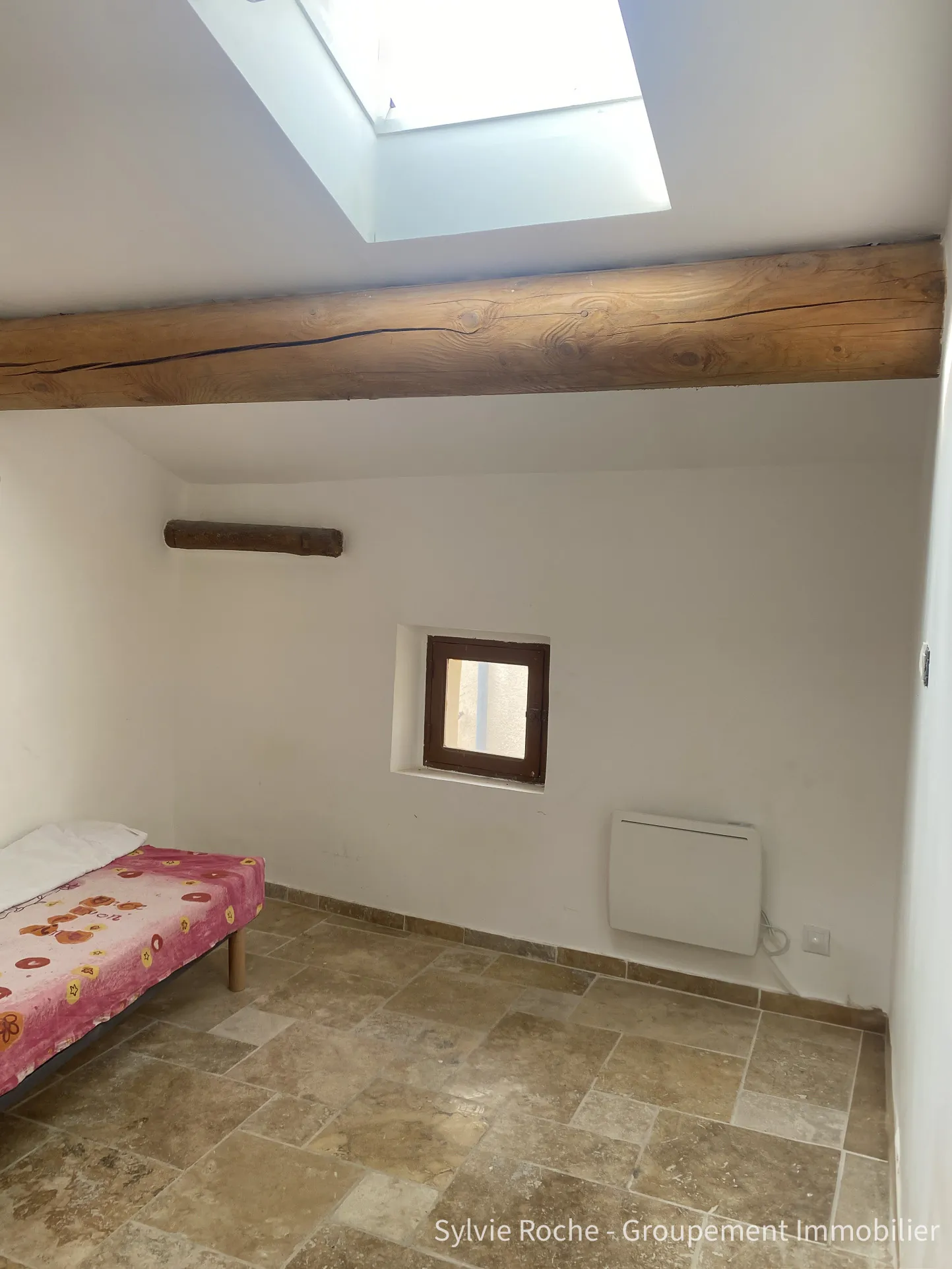 Immeuble de rapport rénové à Orange en centre-ville, 2 logements à vendre 