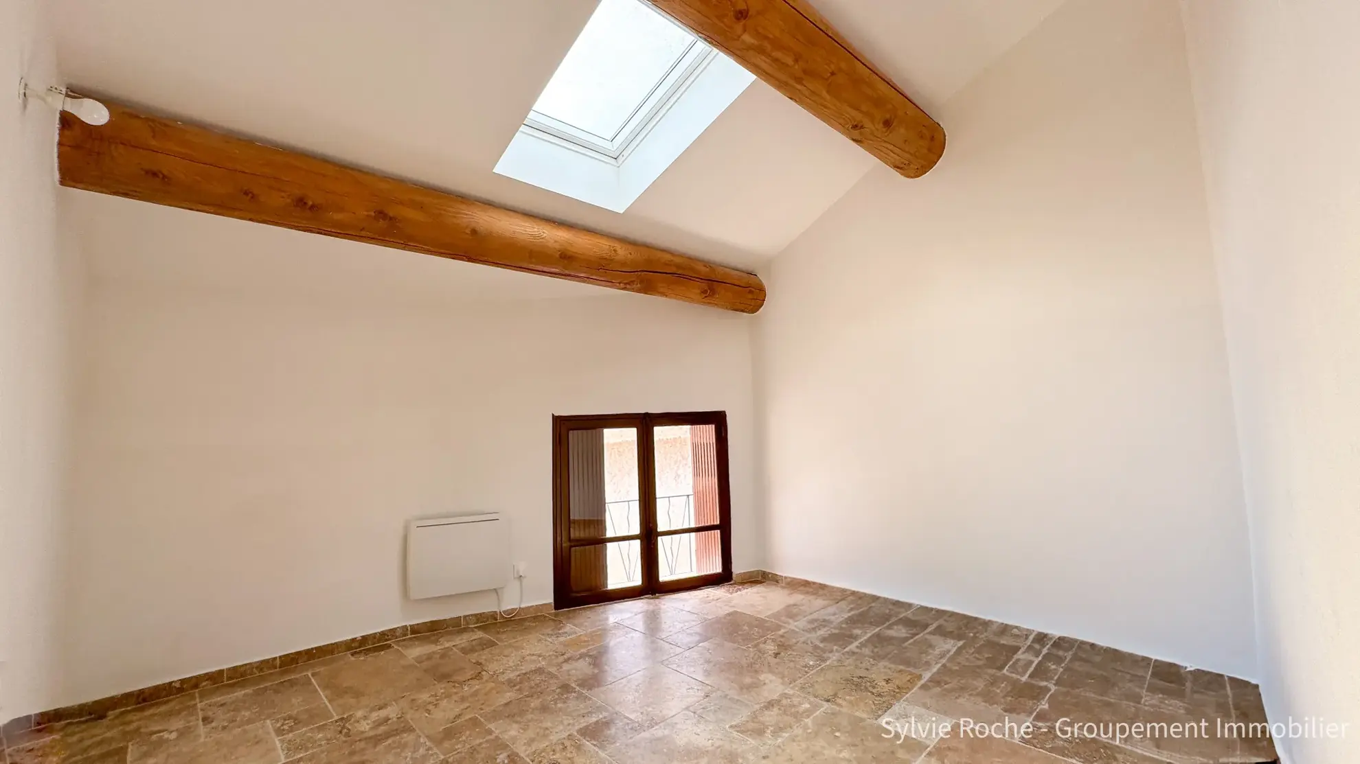 Immeuble de rapport rénové à Orange en centre-ville, 2 logements à vendre 