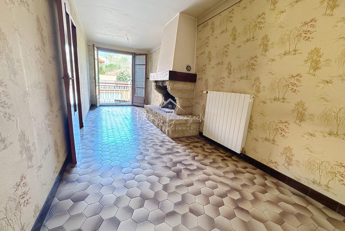 Maison T4 à rénover avec jardin en bord de rivière à Vabres-l’Abbaye 