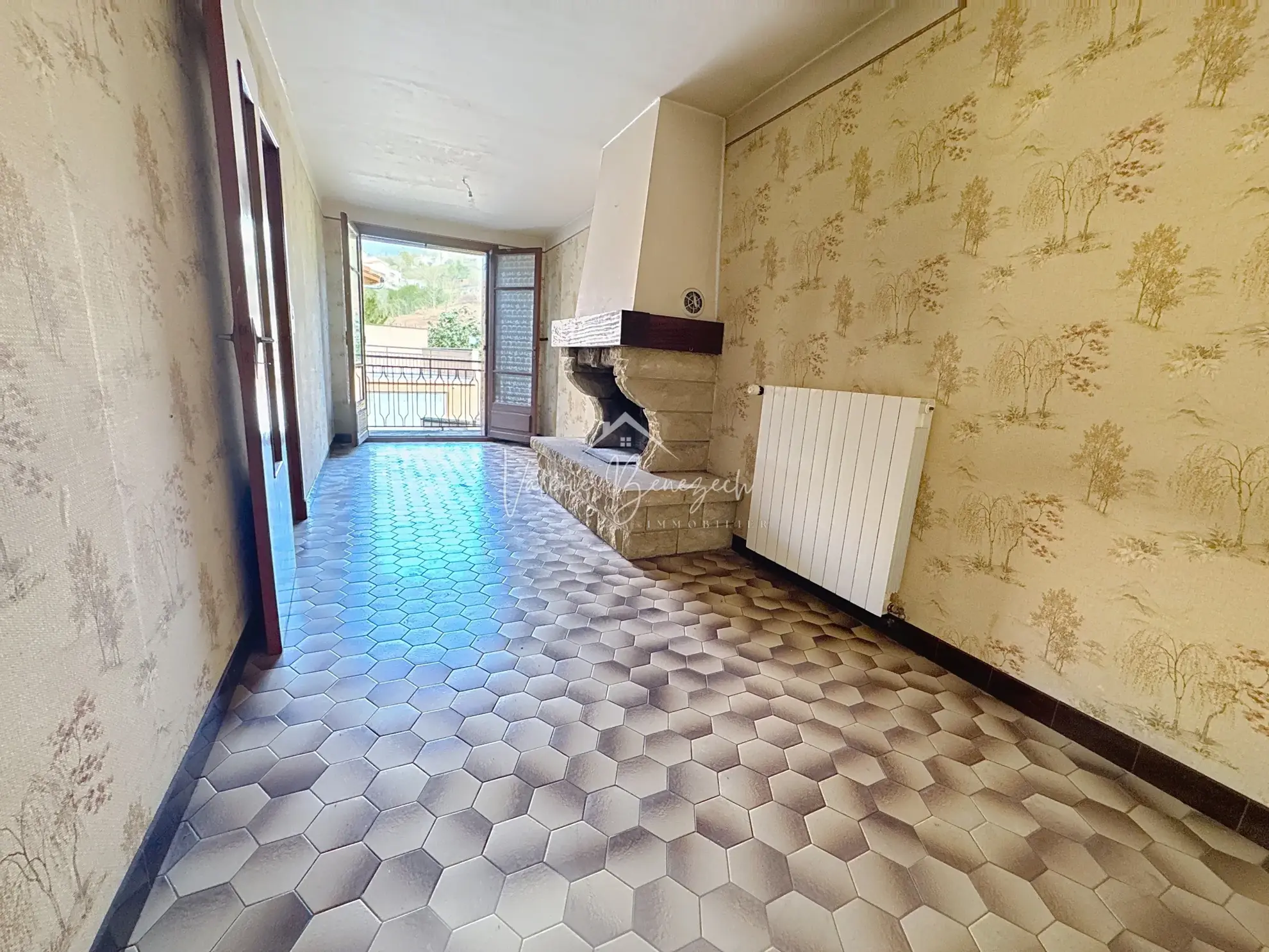 Maison T4 à rénover avec jardin en bord de rivière à Vabres-l’Abbaye 