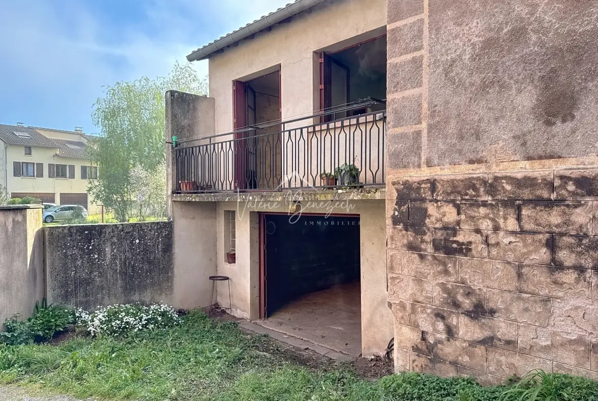 Maison T4 à rénover avec jardin en bord de rivière à Vabres-l’Abbaye 