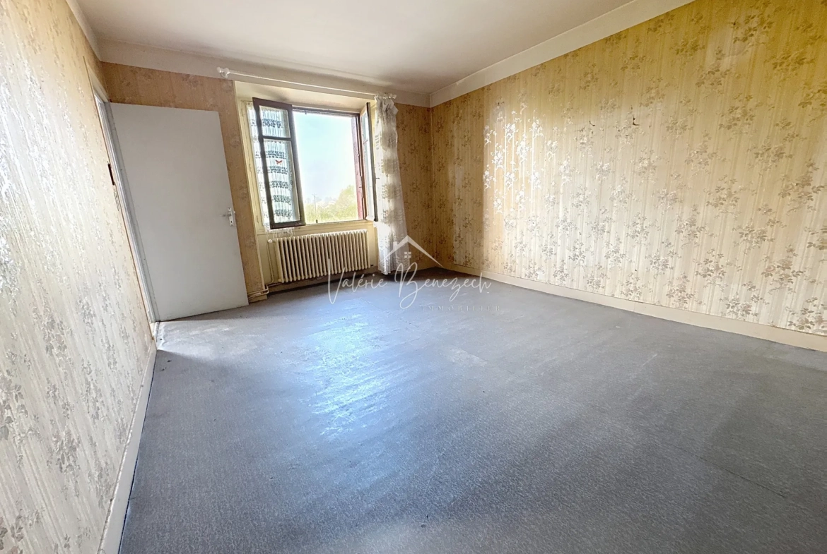 Maison T4 à rénover avec jardin en bord de rivière à Vabres-l’Abbaye 