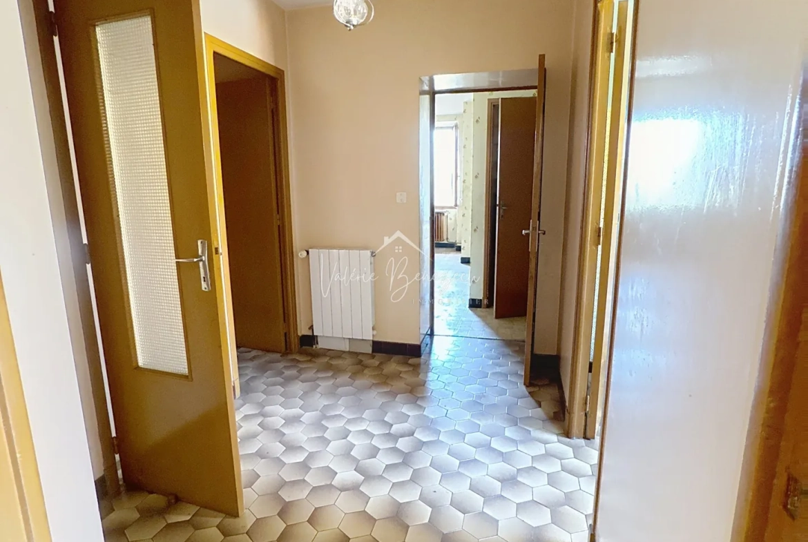 Maison T4 à rénover avec jardin en bord de rivière à Vabres-l’Abbaye 