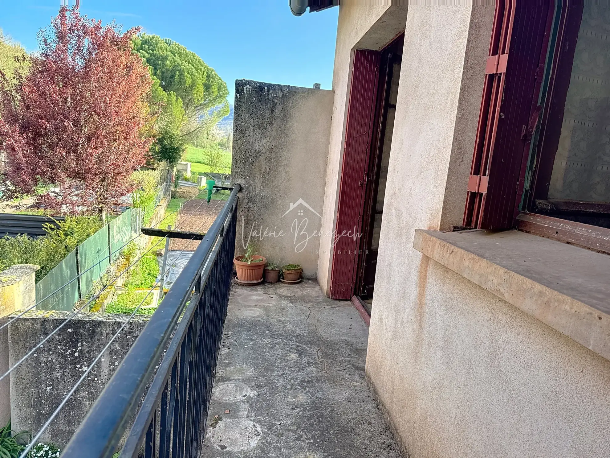 Maison T4 à rénover avec jardin en bord de rivière à Vabres-l’Abbaye 