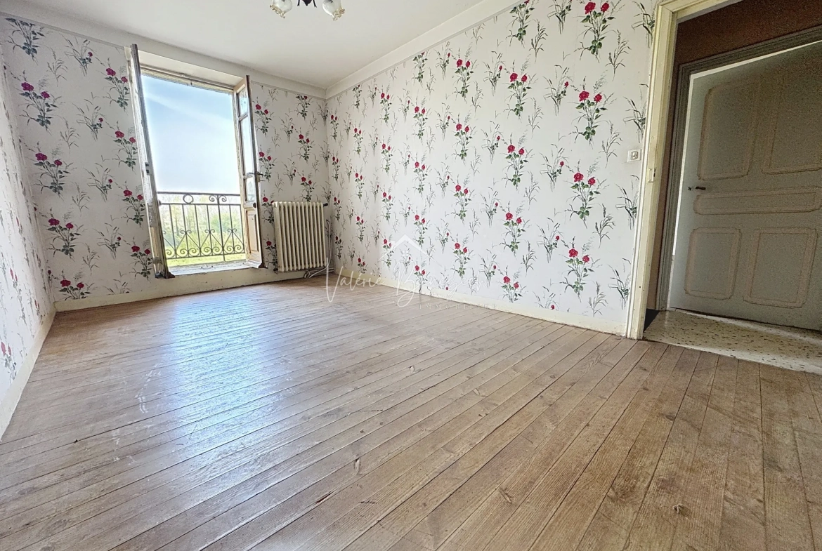 Maison T4 à rénover avec jardin en bord de rivière à Vabres-l’Abbaye 