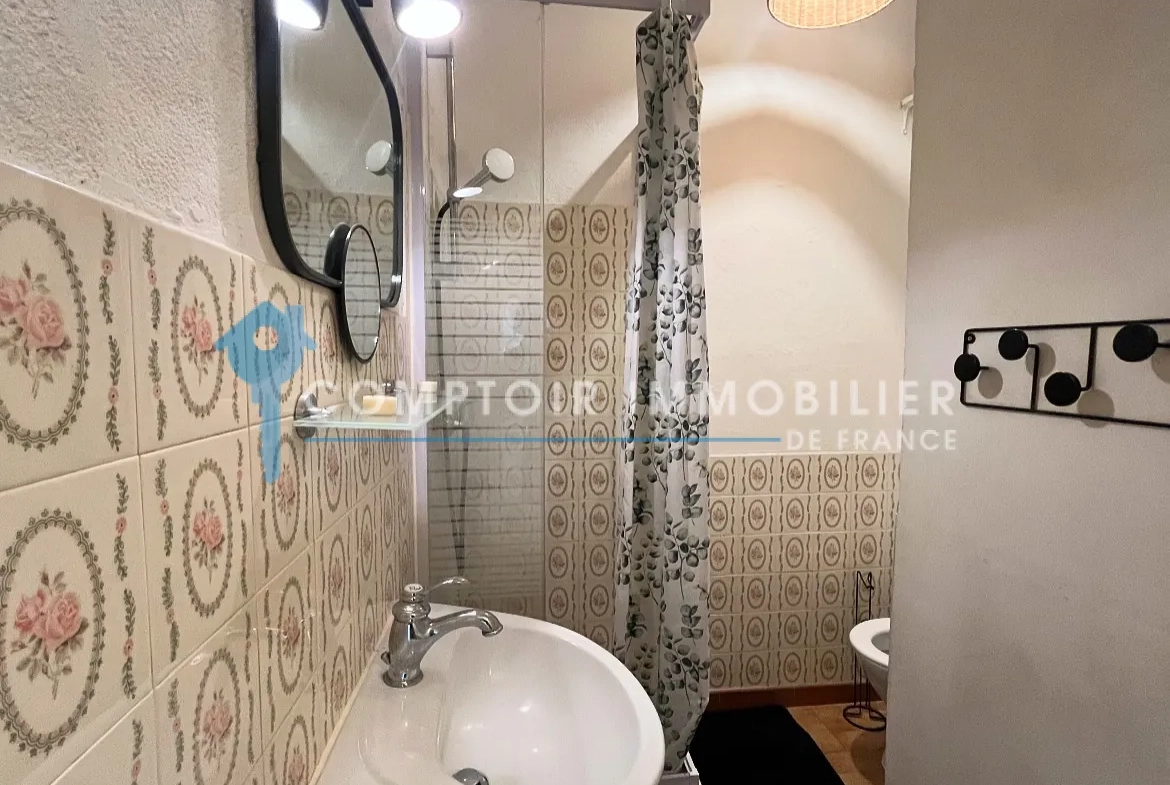 Appartement T2 à vendre à Sète, 27 m², quartier des pêcheurs, calme et central 