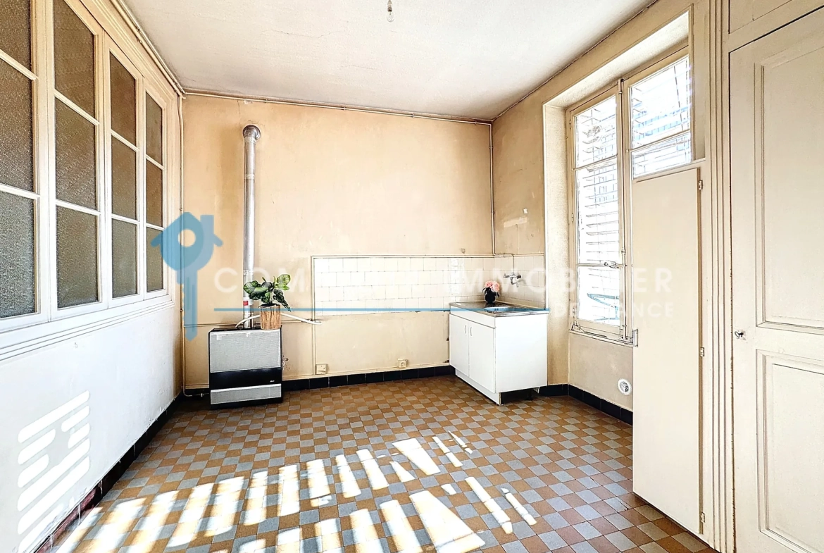 Appartement T1bis à vendre à Grenoble Championnet, charme de l'ancien, 43m² 