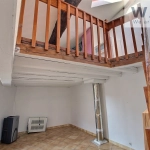 Maison de village à Fabrègues avec mezzanine et poêle à bois - Opportunité à proximité de Montpellier