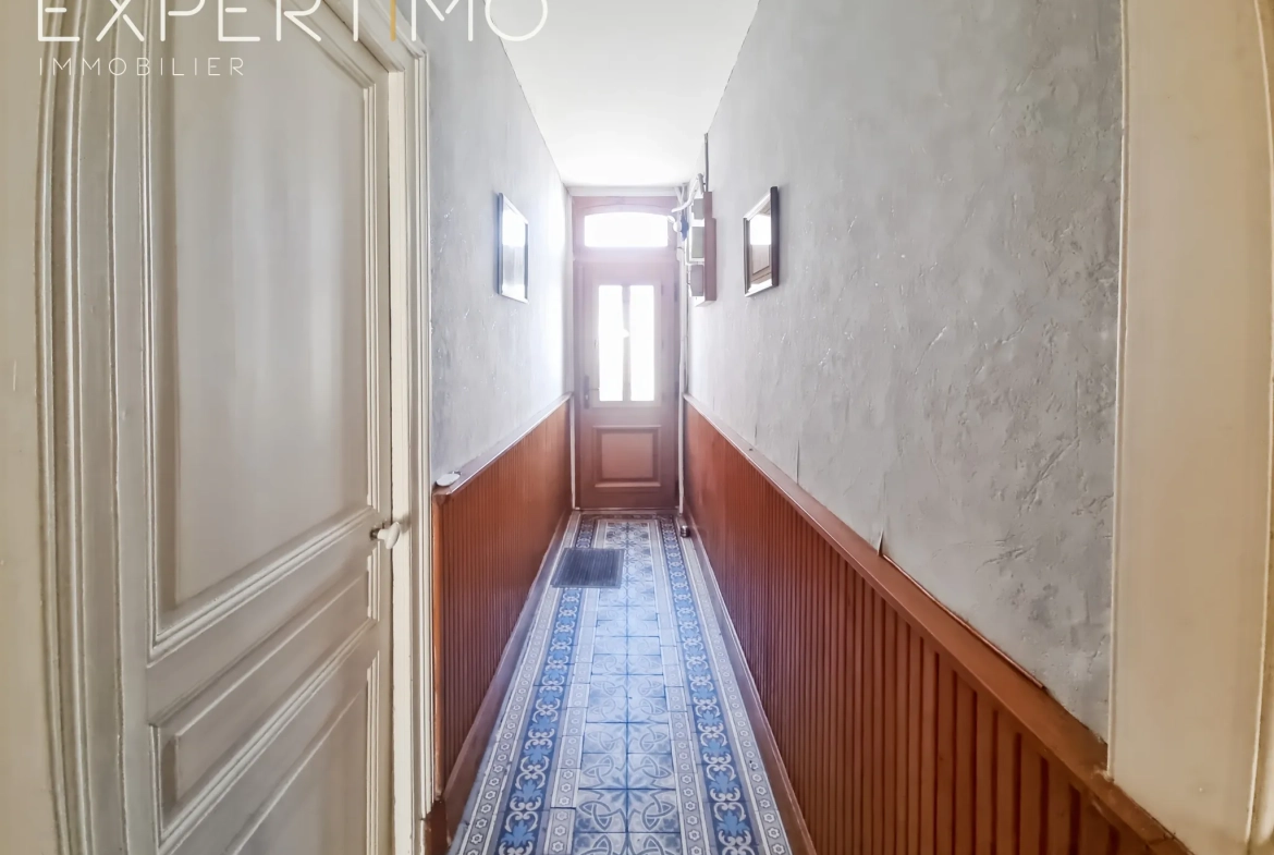 Maison de 97m² à Eu, centre-ville, 4 chambres et jardin à vendre 