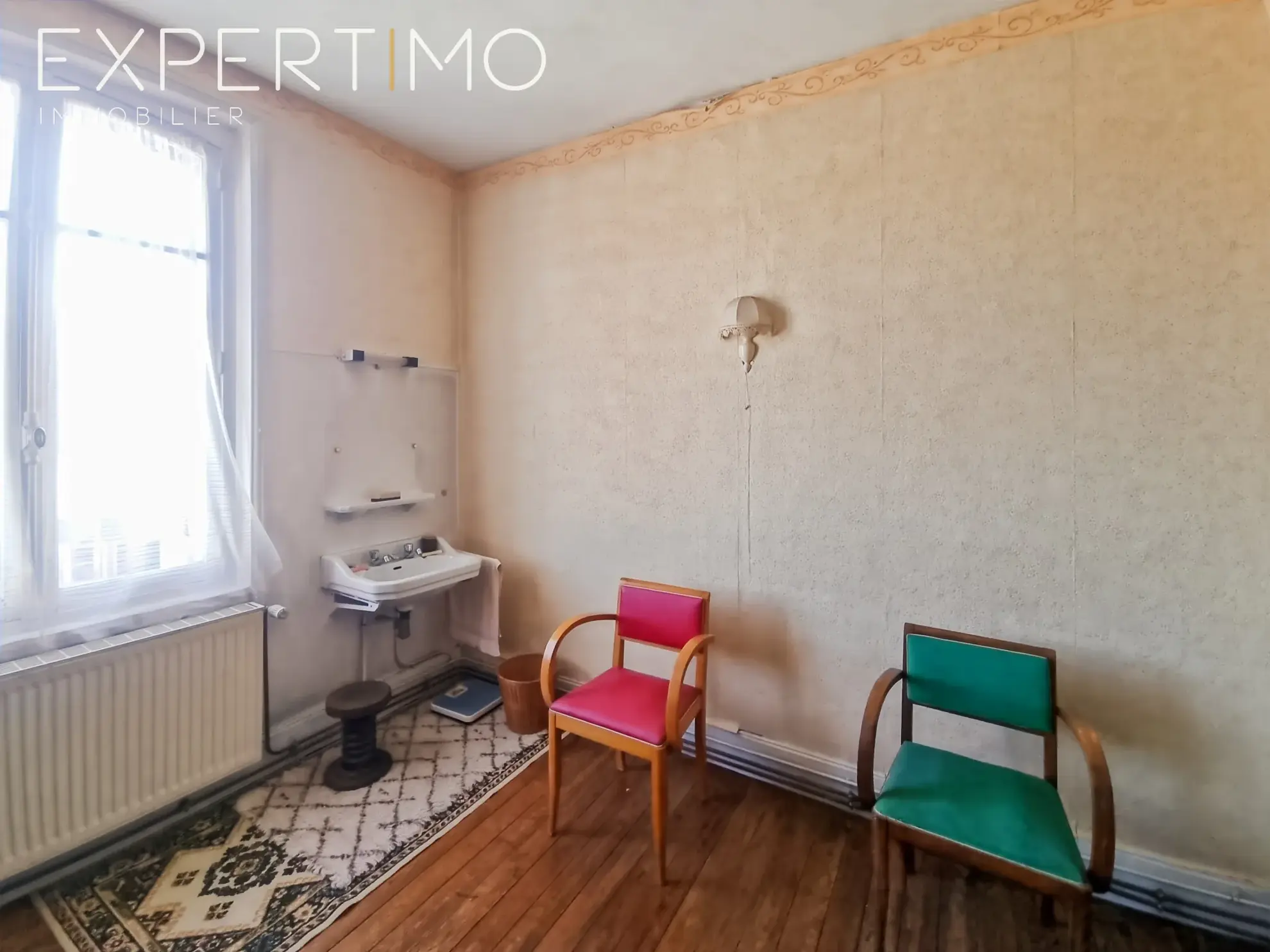 Maison de 97m² à Eu, centre-ville, 4 chambres et jardin à vendre 