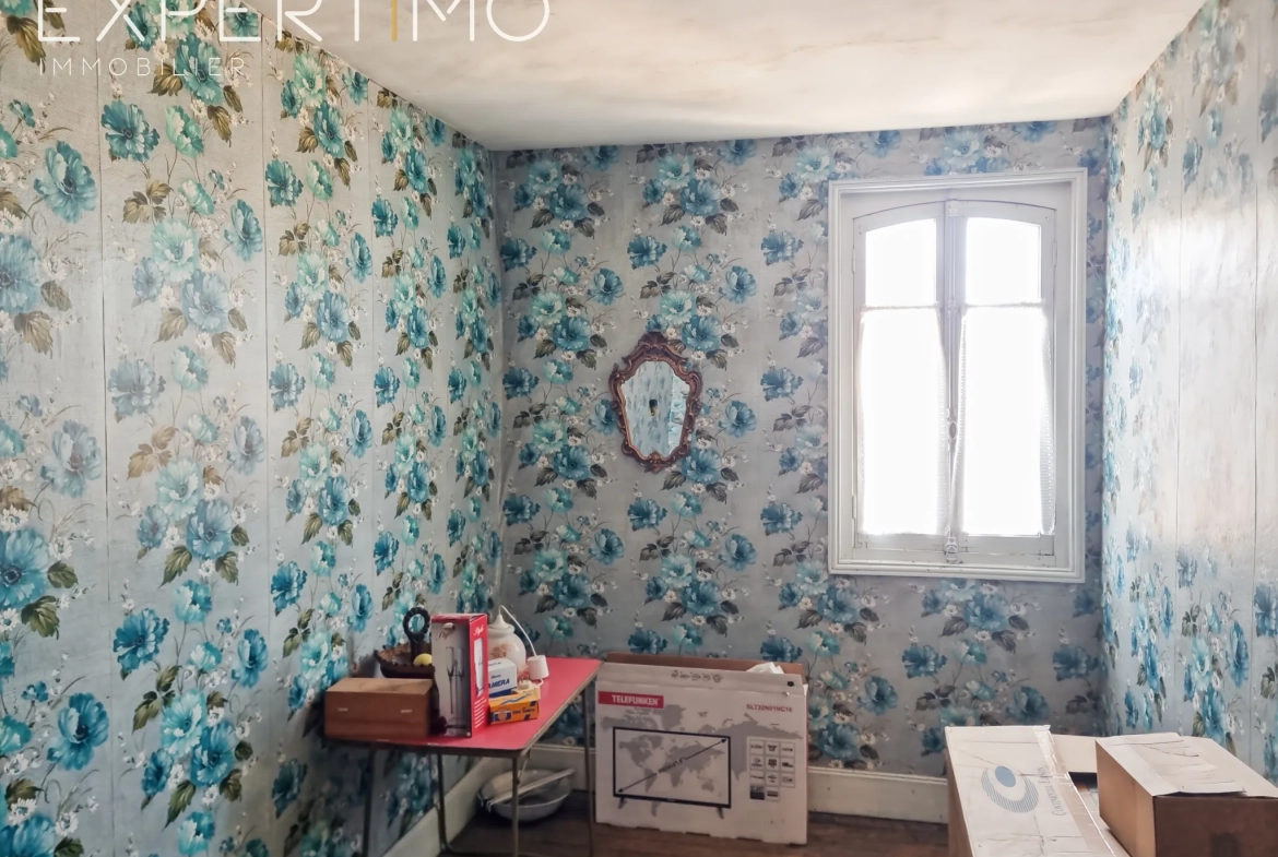 Maison de 97m² à Eu, centre-ville, 4 chambres et jardin à vendre 