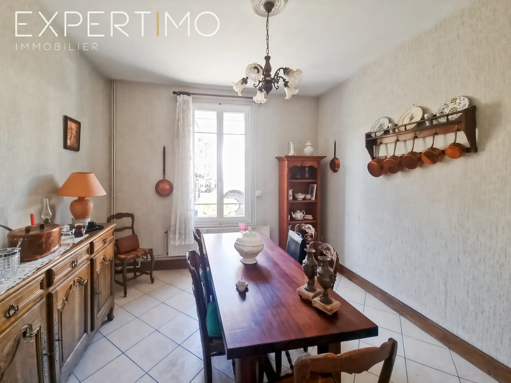 Maison de 97m² à Eu, centre-ville, 4 chambres et jardin à vendre 