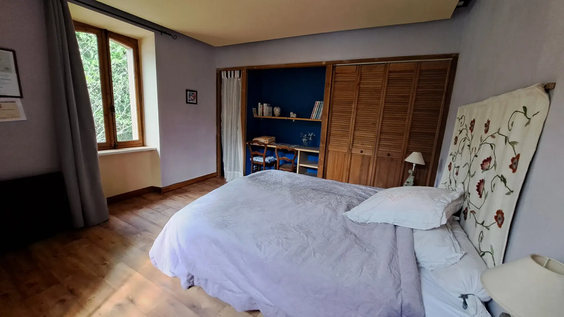 Maison atypique de 200 m² avec terrasse et vue sur les Pyrénées à Arles sur Tech 