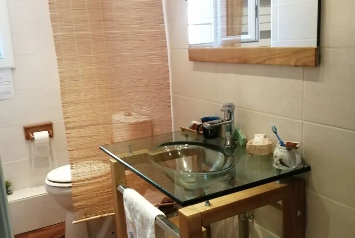Maison atypique de 200 m² avec terrasse et vue sur les Pyrénées à Arles sur Tech 