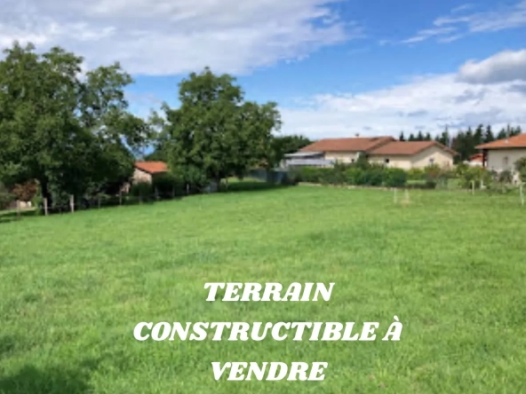 Terrain constructible de 1009 m² dans un village proche de Ganges 