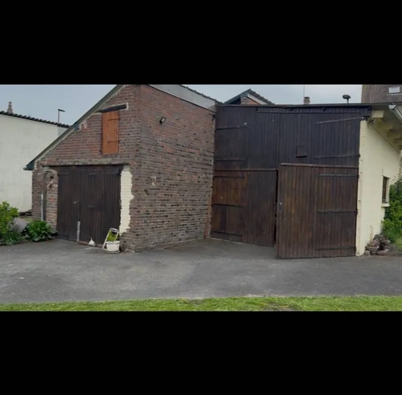 Maison familiale de 187 m² avec jardin et garage à Pontchardon 