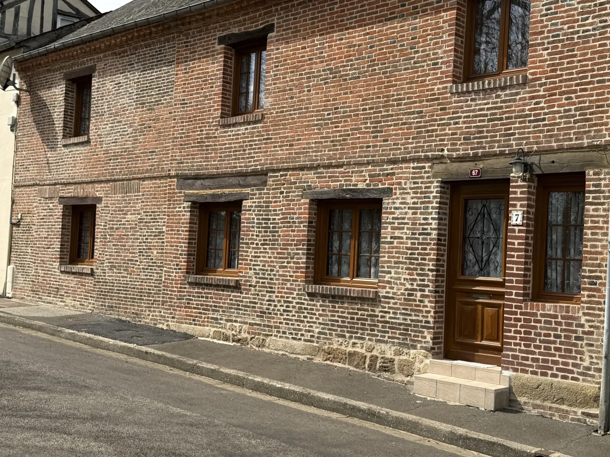 Maison familiale de 187 m² avec jardin et garage à Pontchardon 