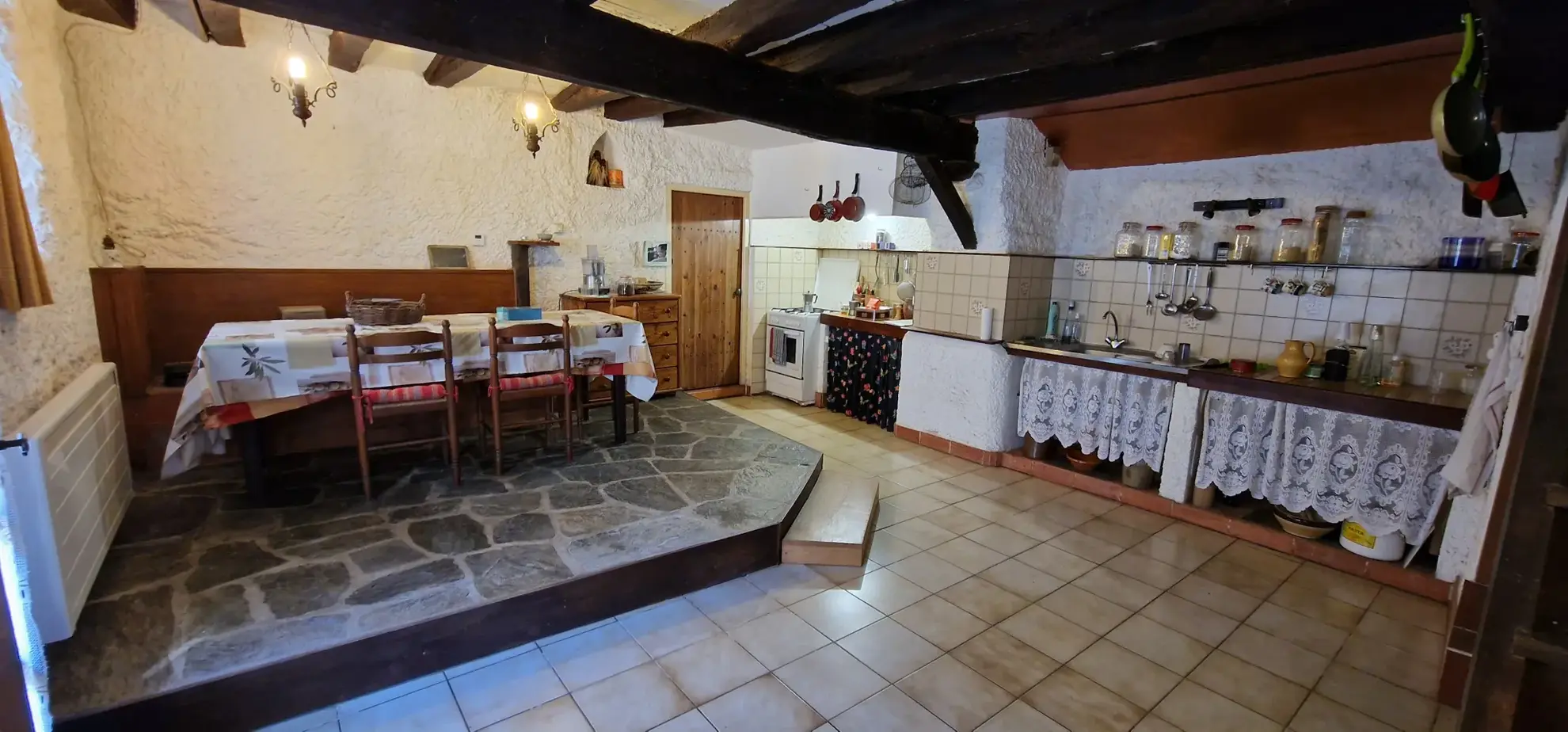 Maison de village T4 de 112 m² avec remise à Mas-Cabardès 