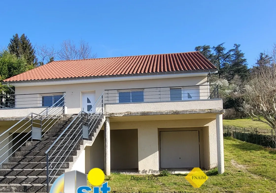 Maison de ville rénovée de 100 m² avec garage et jardin à Vienne (38200) 