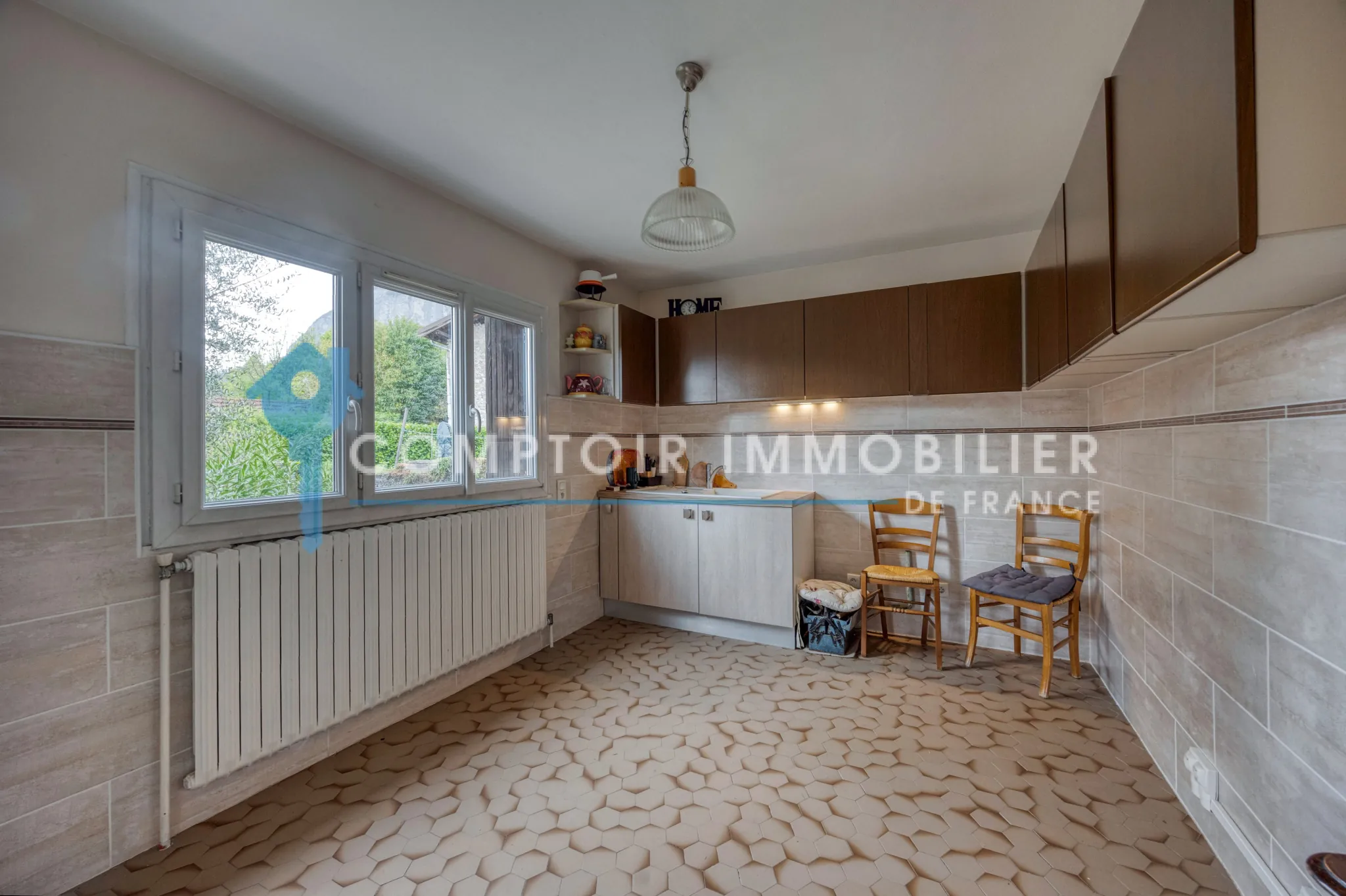 Ensemble immobilier à Biviers (38) - Maison, appartements et dépendances avec terrain de 264m² 