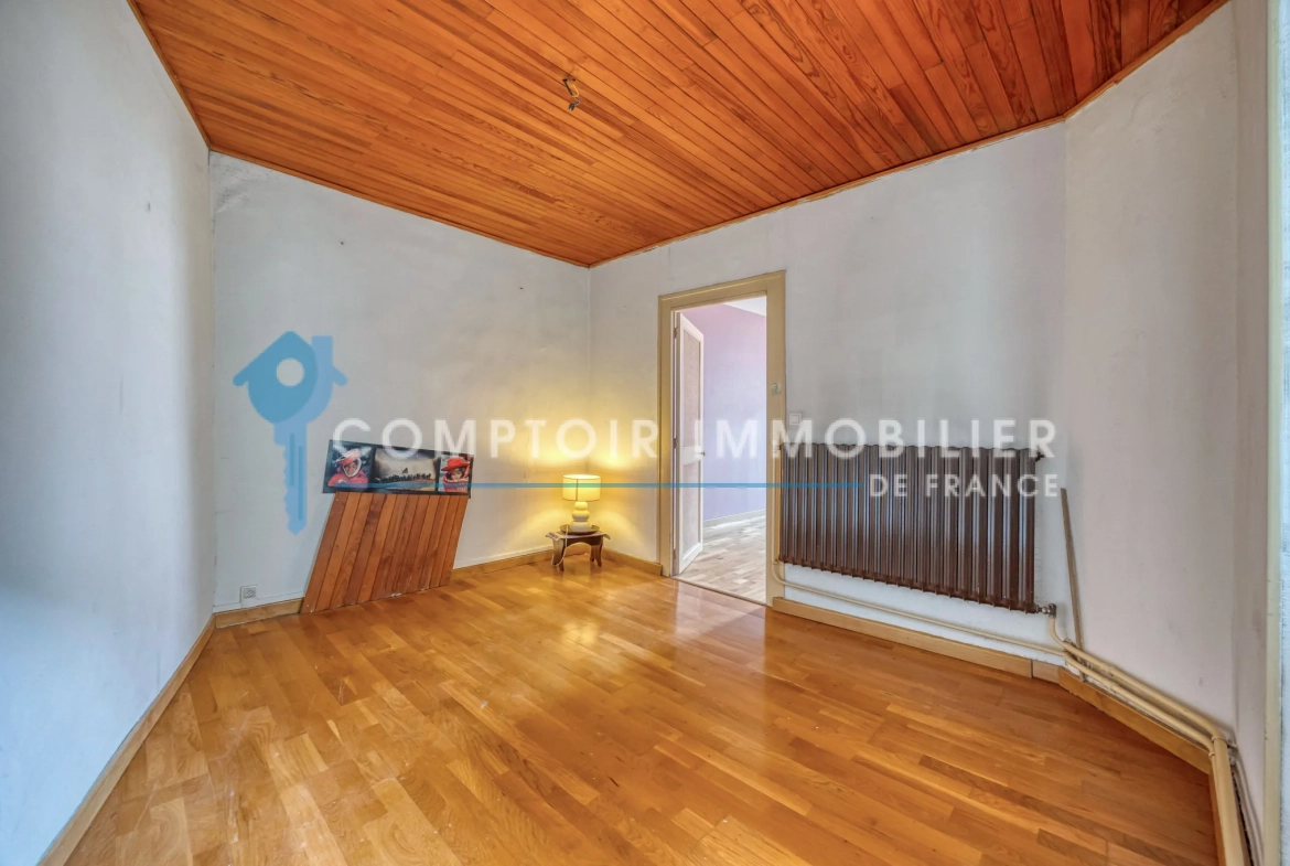 Ensemble immobilier à Biviers (38) - Maison, appartements et dépendances avec terrain de 264m² 