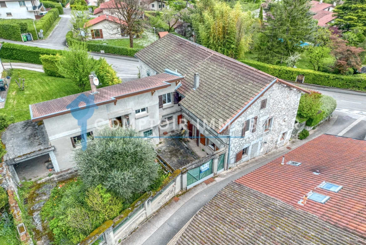 Ensemble immobilier à Biviers (38) - Maison, appartements et dépendances avec terrain de 264m² 