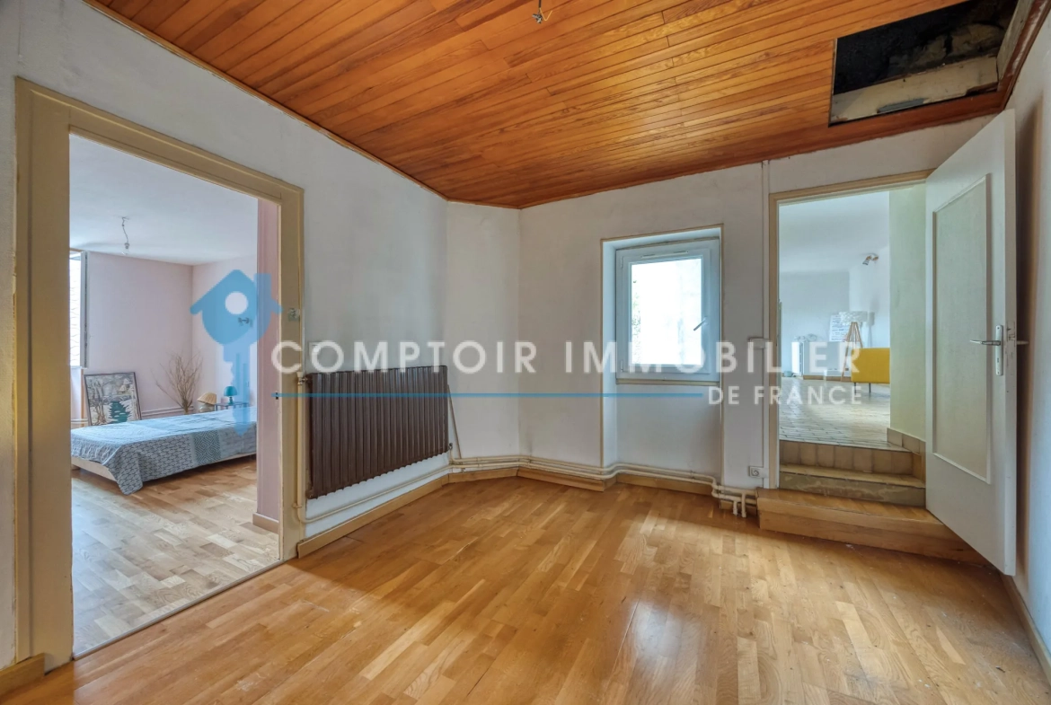 Ensemble immobilier à Biviers (38) - Maison, appartements et dépendances avec terrain de 264m² 
