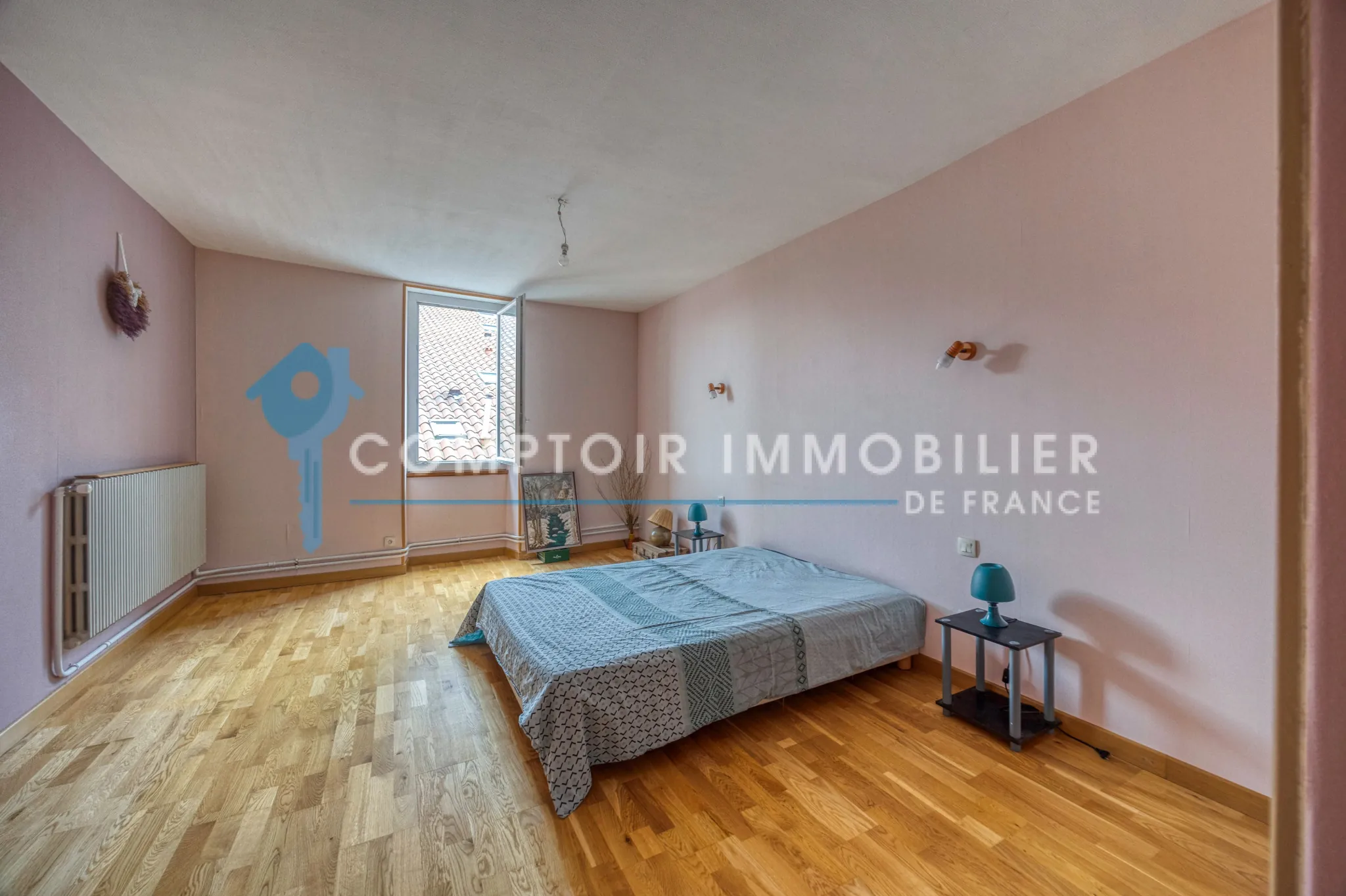 Ensemble immobilier à Biviers (38) - Maison, appartements et dépendances avec terrain de 264m² 