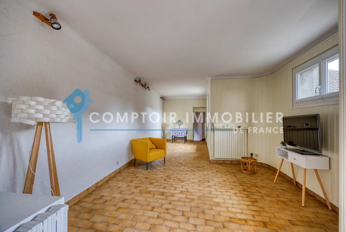 Ensemble immobilier à Biviers (38) - Maison, appartements et dépendances avec terrain de 264m² 