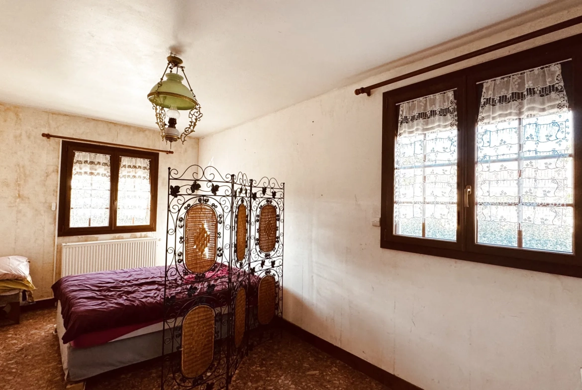 Maison à vendre à Valloux - Charmante propriété avec cour et grange en pierre 