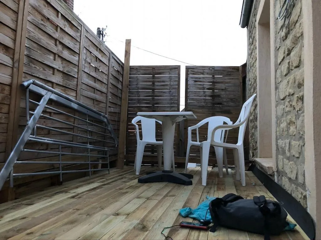 Maison de ville à Juziers avec 6 logements, à 30 min de Paris Saint-Lazare 