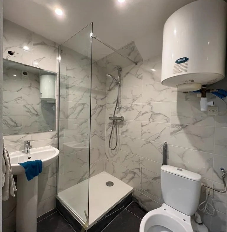 Maison de ville à Juziers avec 6 logements, à 30 min de Paris Saint-Lazare 