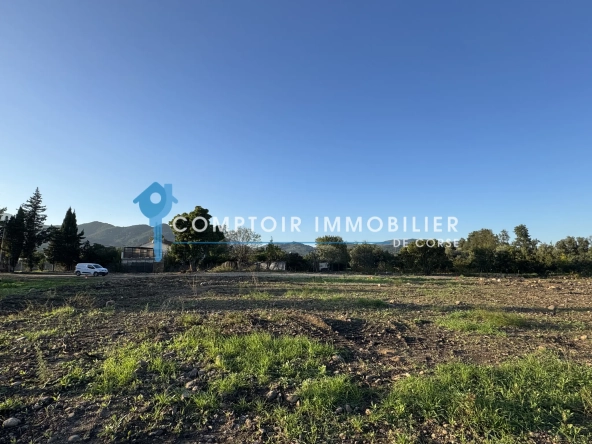 Terrain constructible à Ghisonaccia secteur Saint Antoine de 1074 m²