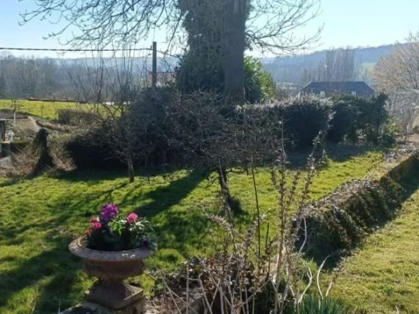 Belle maison typique de Thierache avec seconde bâtisse à Marfontaine 