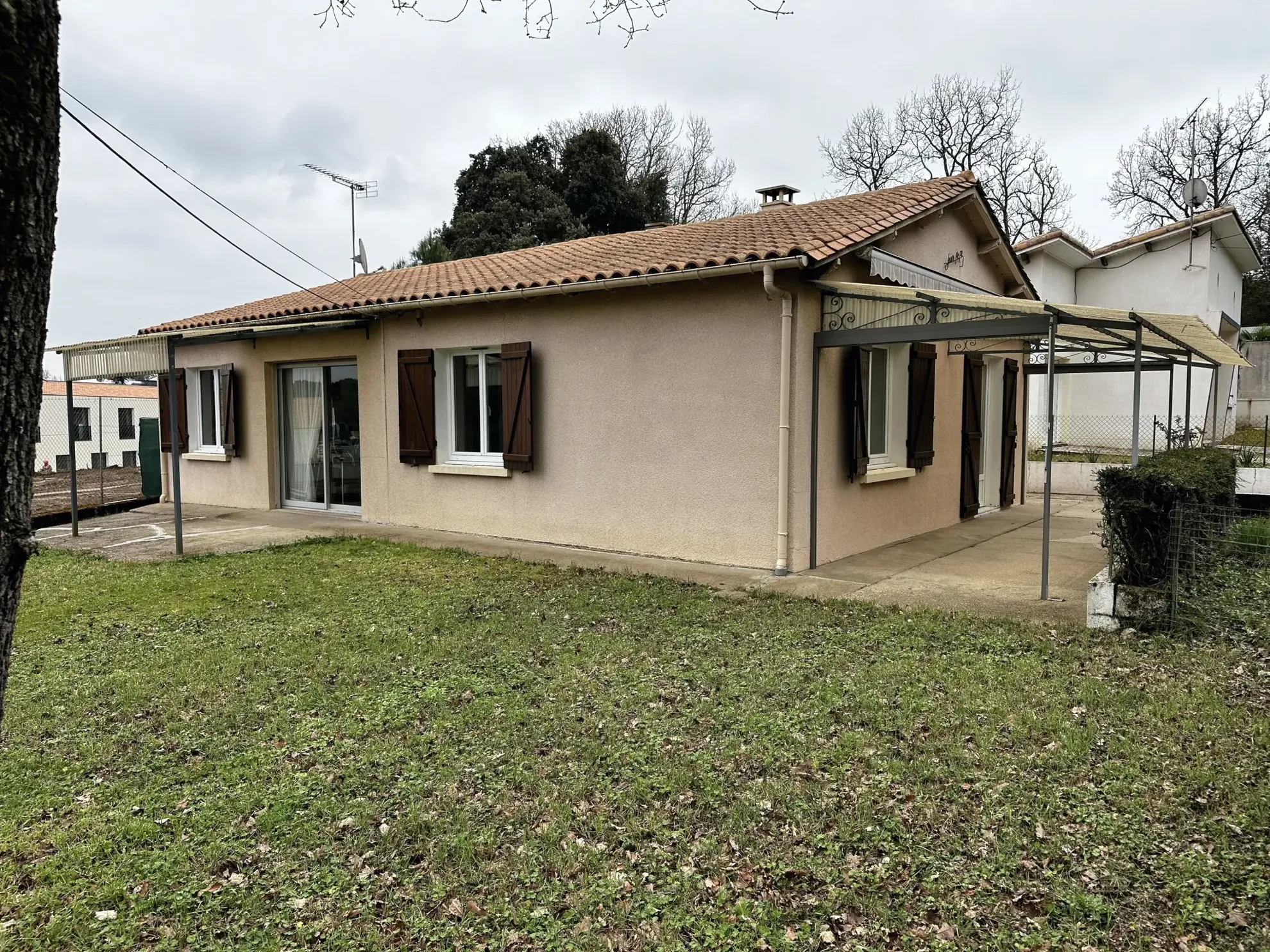 Maison plain-pied avec jardin à Meschers-sur-Gironde, proche plages 