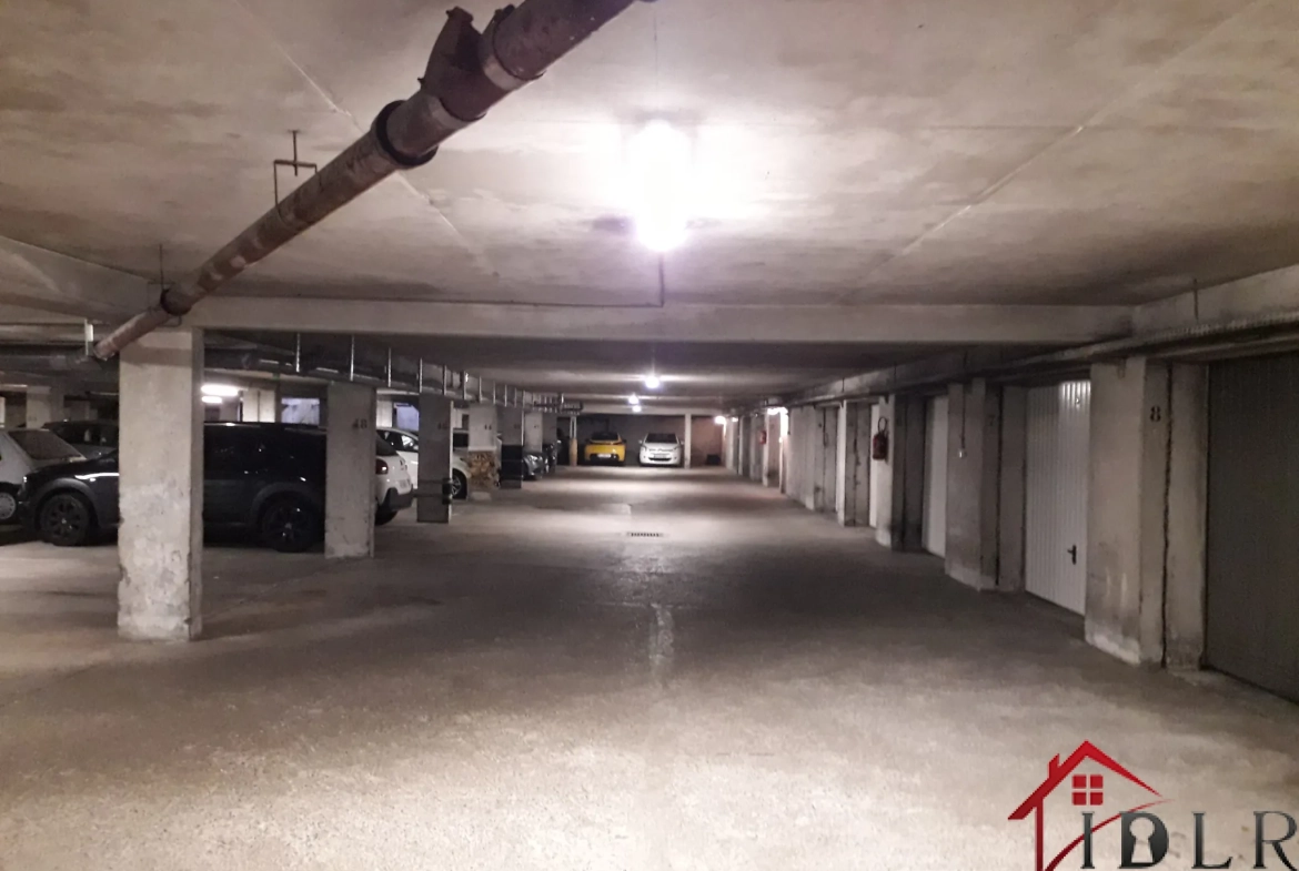 Appartement lumineux de 112 m² à Belfort avec garage et balcon - Secteur calme 