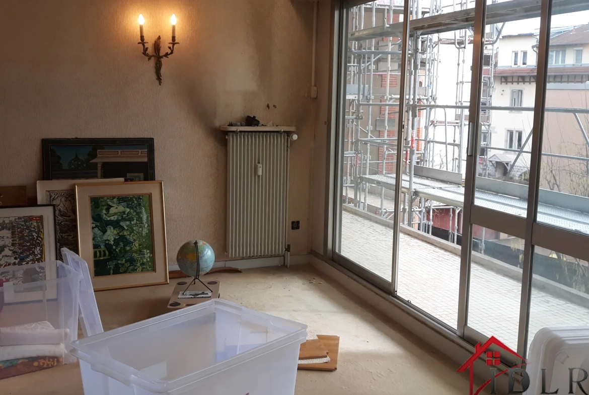 Appartement lumineux de 112 m² à Belfort avec garage et balcon - Secteur calme 