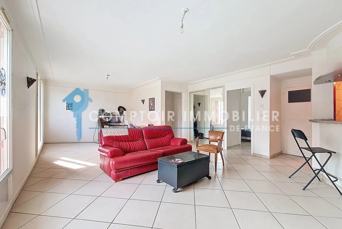 Appartement T2 à vendre à Chambéry - 65 m², balcon, proche centre 