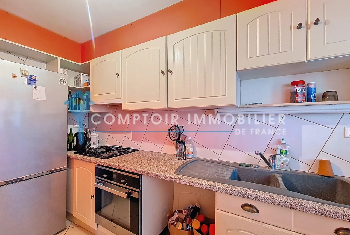 Appartement T2 à vendre à Chambéry - 65 m², balcon, proche centre 
