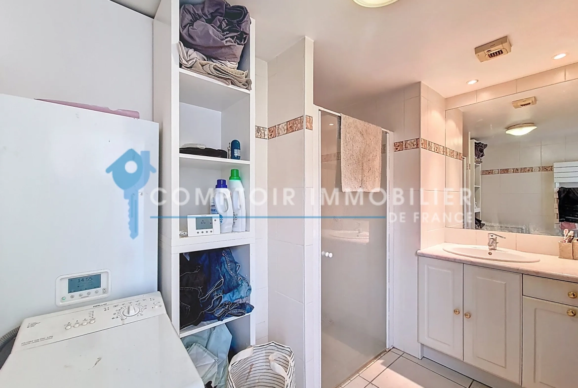 Appartement T2 à vendre à Chambéry - 65 m², balcon, proche centre 