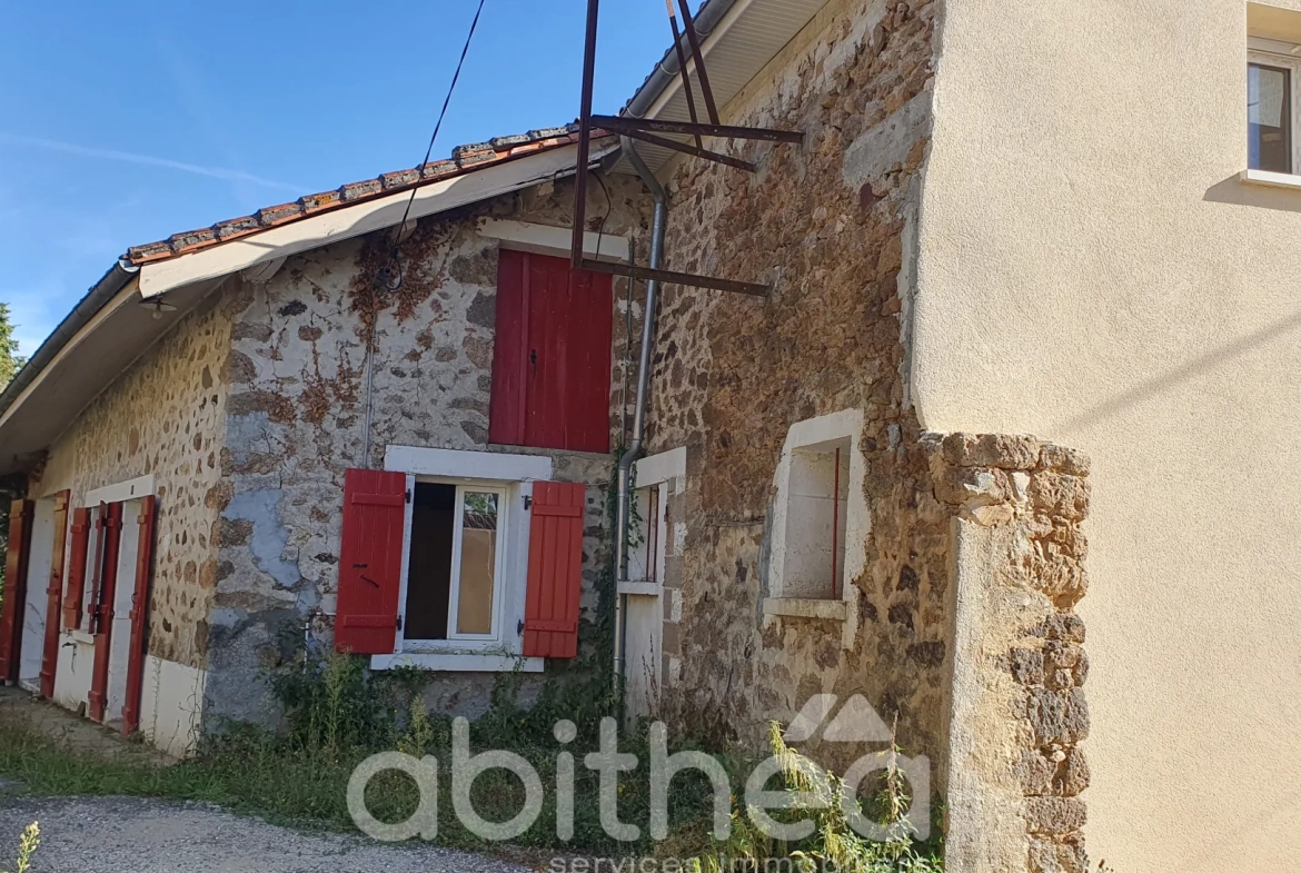 Maison en pierre à Cheronnac de 130 m² avec terrain de 220 m² à rénover 
